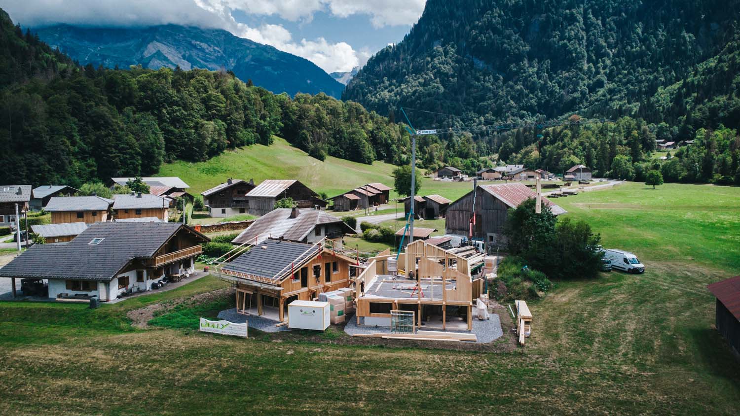 Construction d'une maison en bois par l'entreprise Jolly Constructions Bois