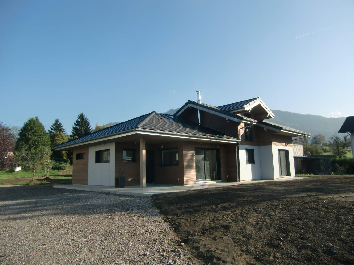 Extérieur villa contemporaine à Viuz-en-Sallaz